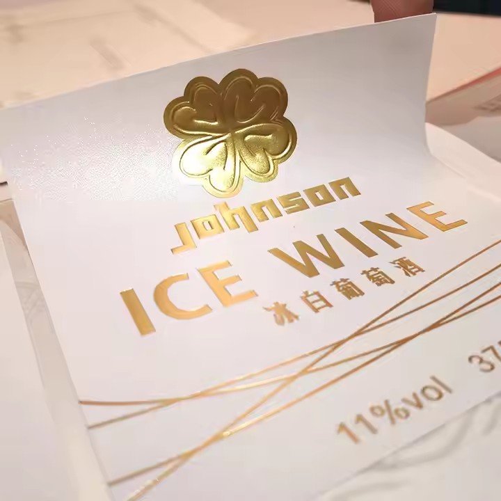 How to Choose Waterproof Materials for Custom Waterproof Stickers：Use Cases and Key Requirements.